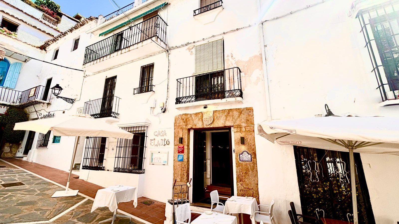 Para inversores-magnifico edificio en el Casco Antiguo de Marbella