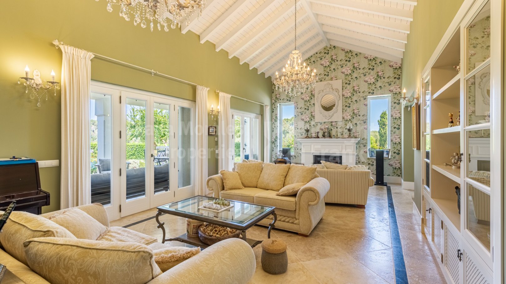 Villa for sale in Sotogrande