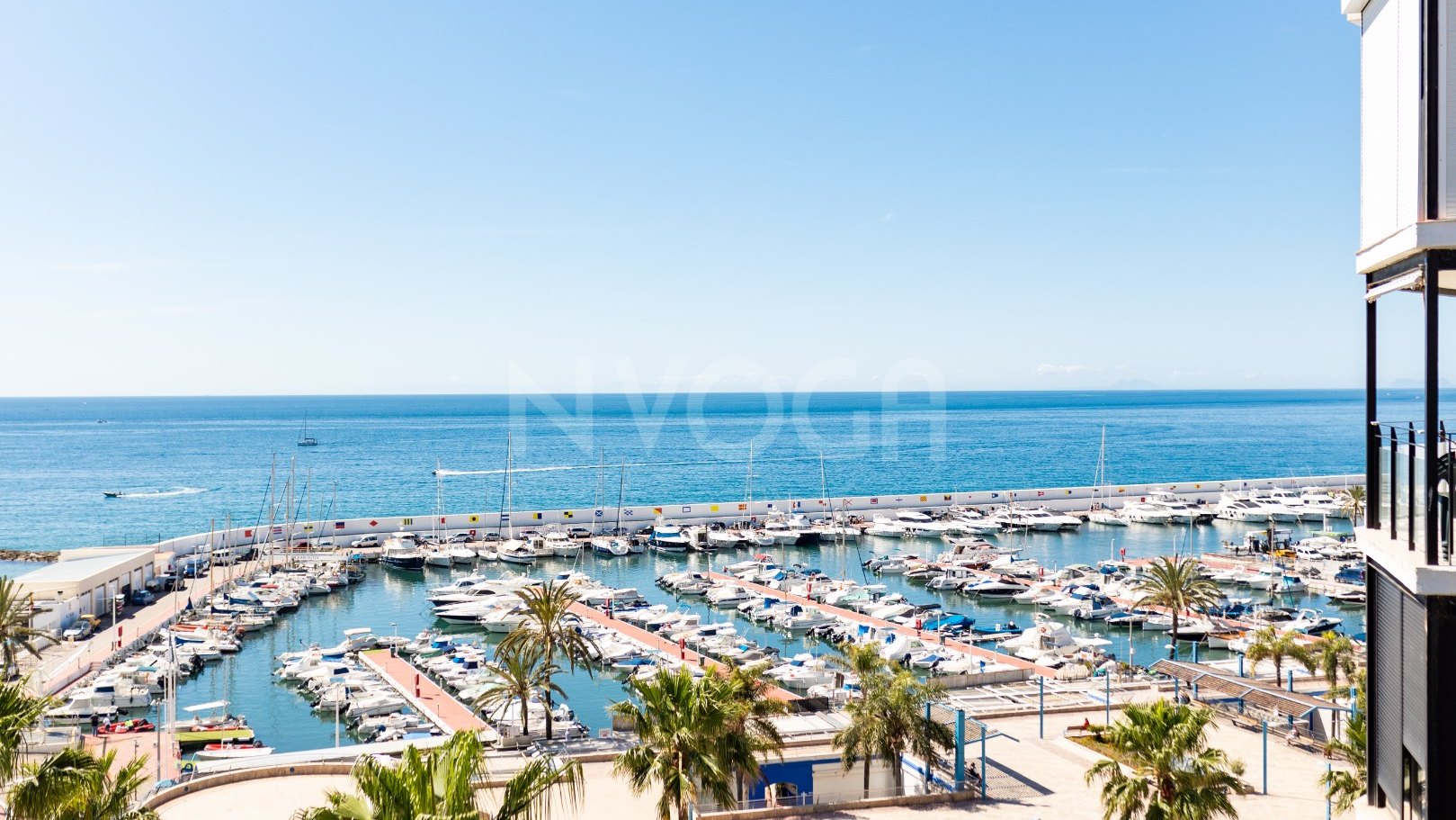 Boutique apartment with panoramic sea views located on the beachfront of Marbella