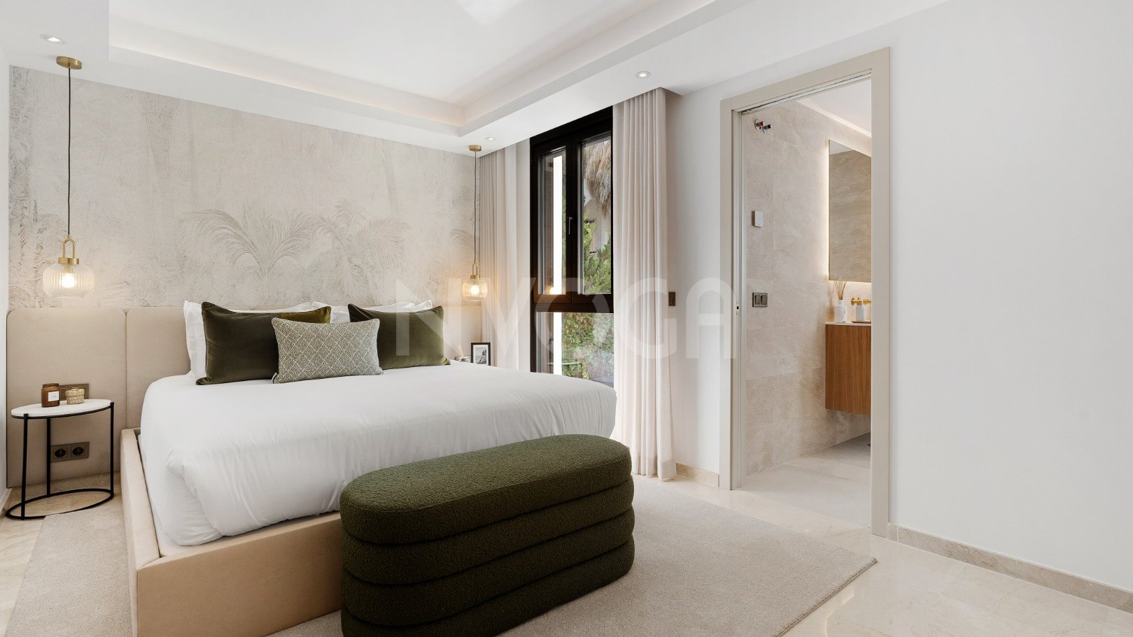 Newly renovated villa located in Atalaya de Rio Verde Nueva Andalucia.