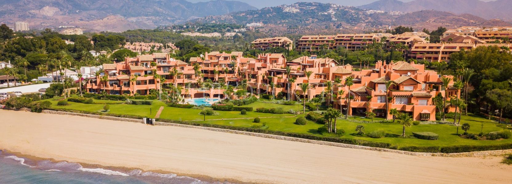 Appartement begane grond  in La Morera, Marbella Oost, Marbella