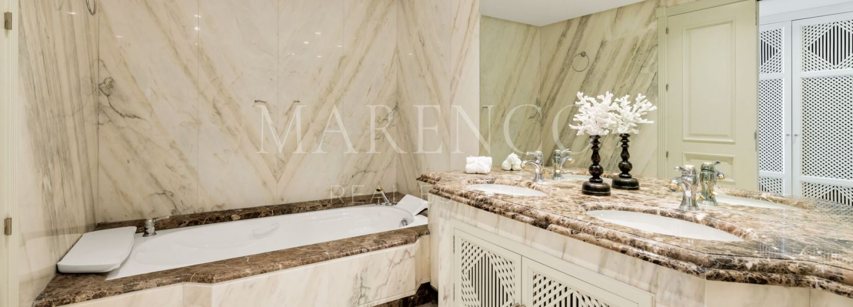 Appartement rez de chaussée  à La Morera, Marbella Est, Marbella