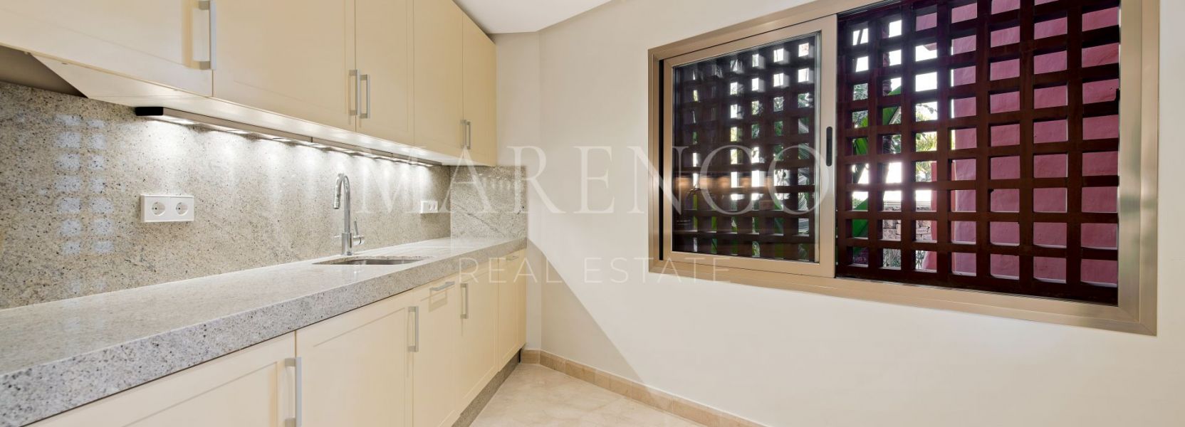 Appartement rez de chaussée  à La Morera, Marbella Est, Marbella