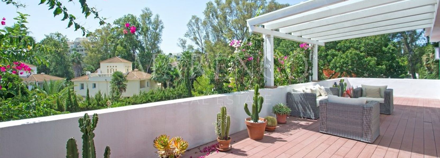 Einfamilienhaushälfte  in Nueva Andalucia, Marbella