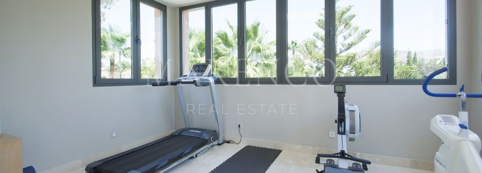 Einfamilienhaushälfte  in Nueva Andalucia, Marbella