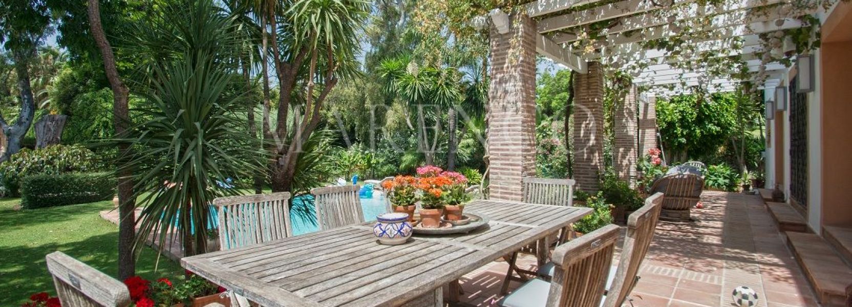 Einfamilienhaushälfte  in Nueva Andalucia, Marbella