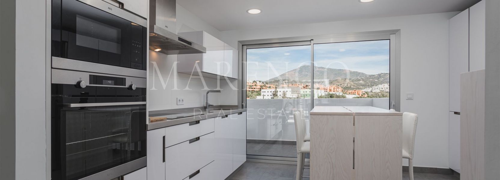 Ático  en Atalaya, Estepona Este, Estepona