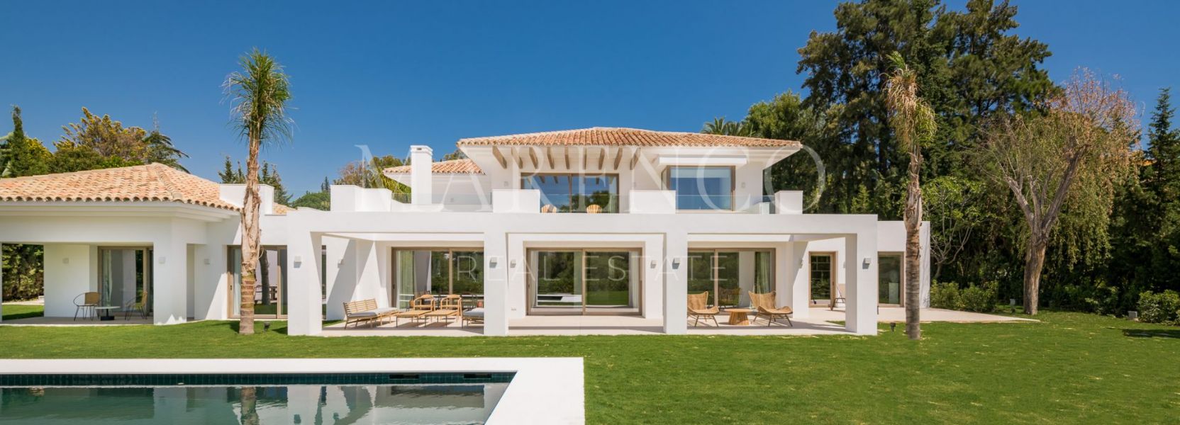 Villa  en El Paraiso, Estepona Este, Estepona