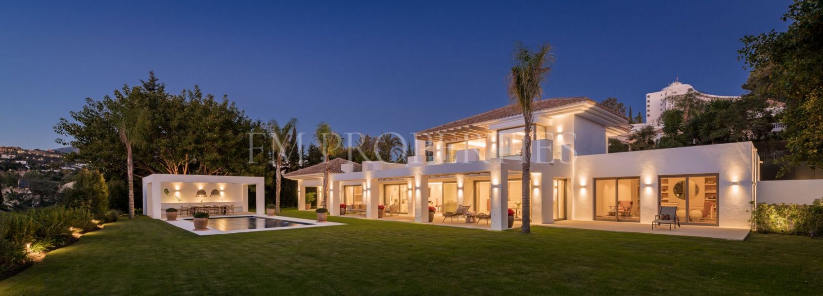 Villa  in El Paraiso, Estepona East, Estepona