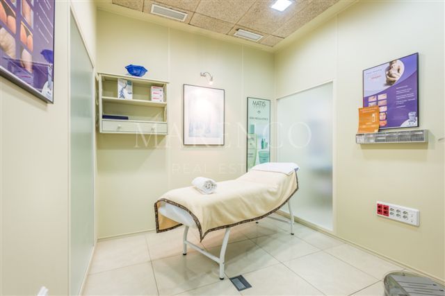 Commerciële winkelruimte  in S. Pedro Centro, San Pedro de Alcantara