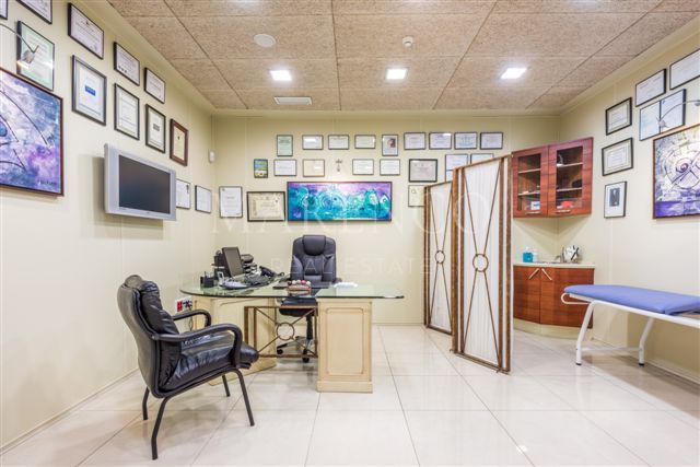 Commerciële winkelruimte  in S. Pedro Centro, San Pedro de Alcantara