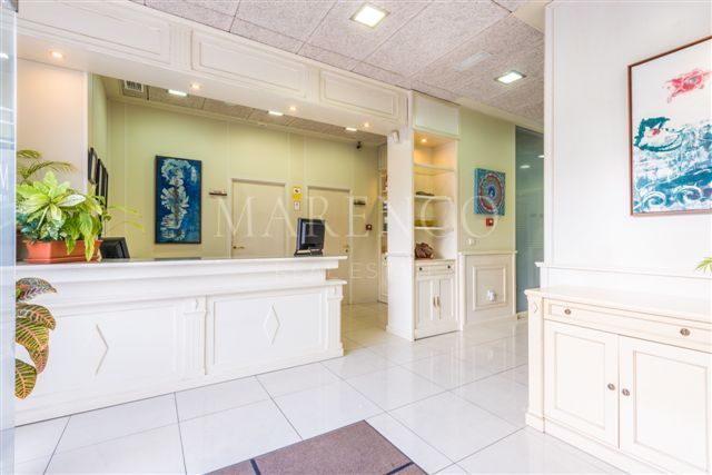 Commerciële winkelruimte  in S. Pedro Centro, San Pedro de Alcantara