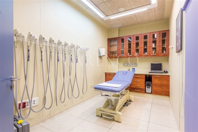 Commerciële winkelruimte  in S. Pedro Centro, San Pedro de Alcantara