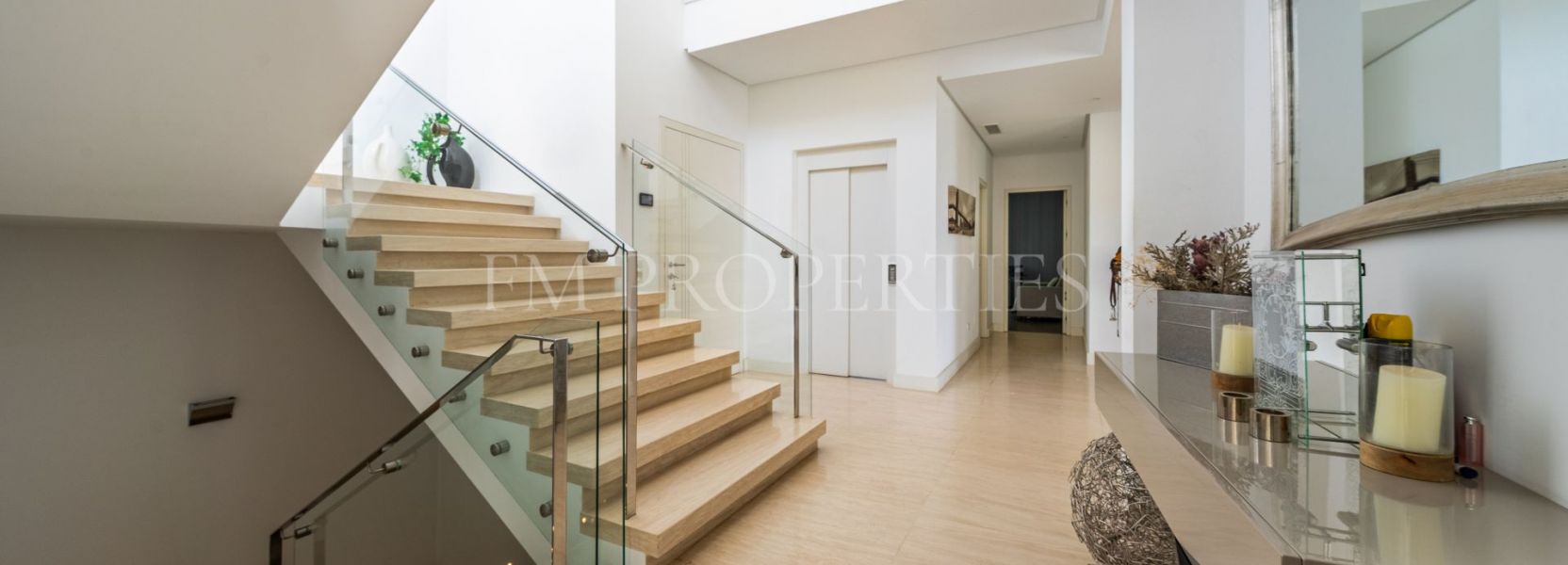 Villa  in Sierra Blanca, Marbella Golden Mile, Marbella