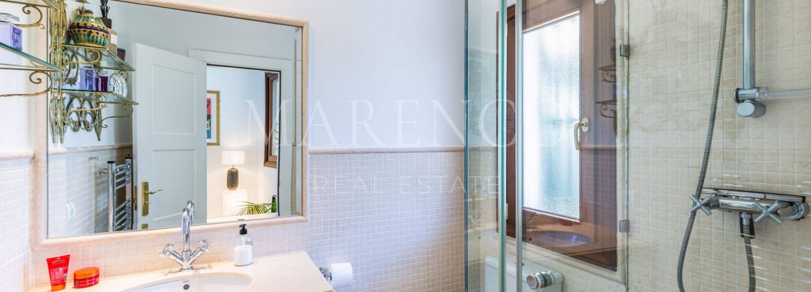 Villa in El Herrojo, Benahavis