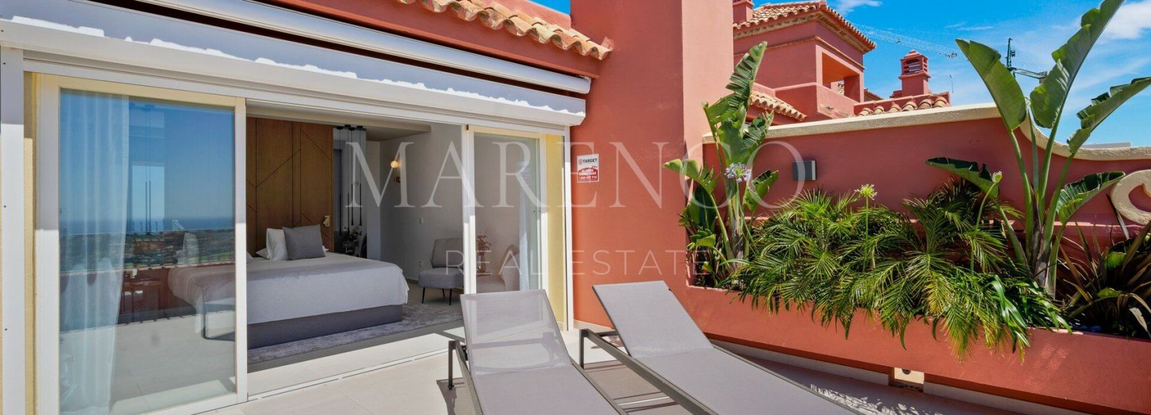 Penthouse  in Monte Halcones, Benahavis