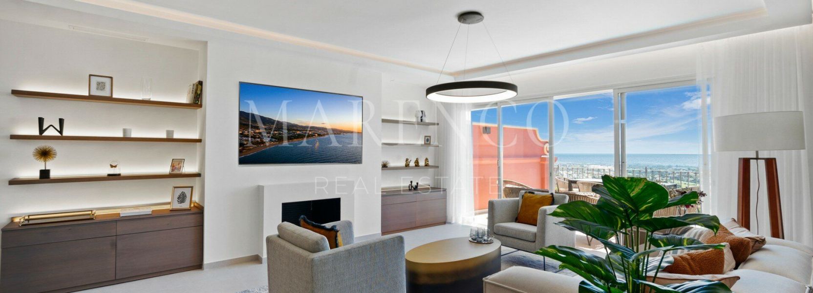 Penthouse  in Monte Halcones, Benahavis