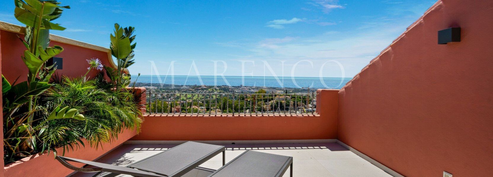 Penthouse  in Monte Halcones, Benahavis