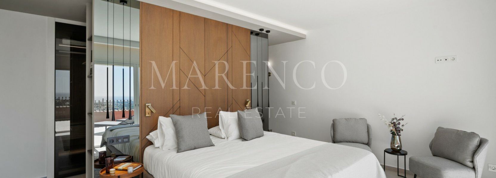 Penthouse  in Monte Halcones, Benahavis