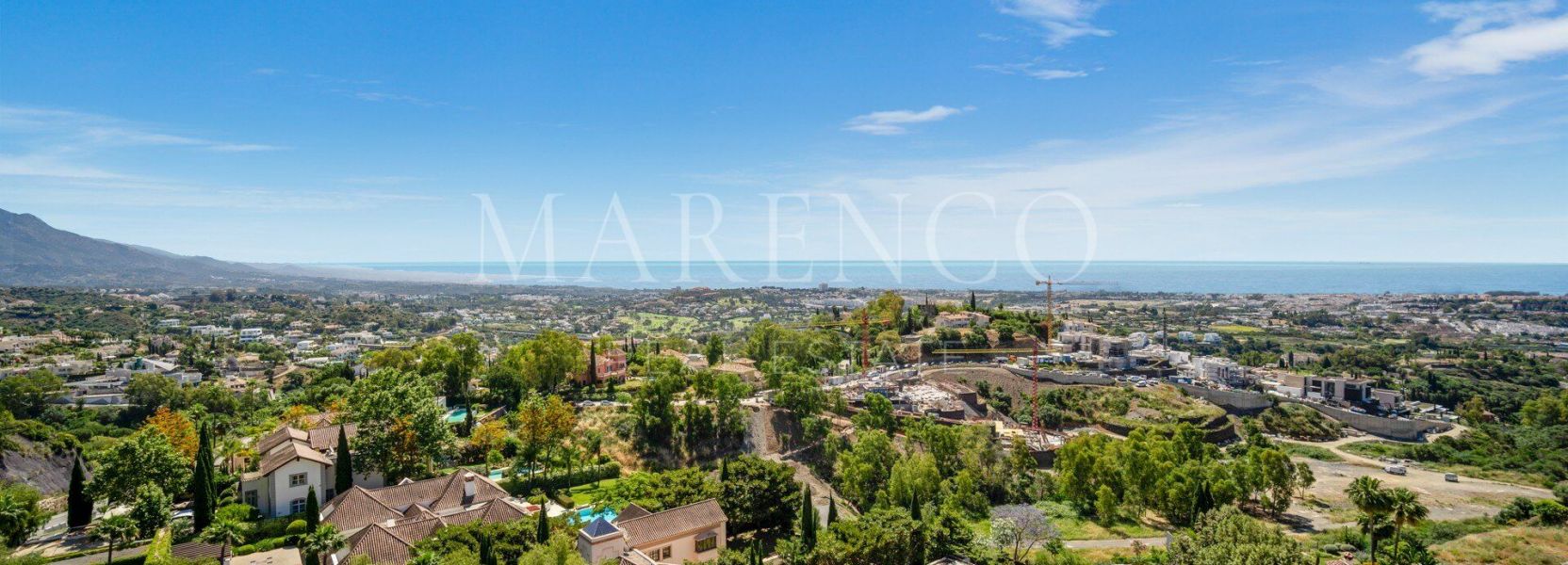 Penthouse  in Monte Halcones, Benahavis