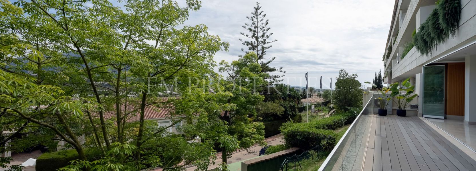 Appartement  in Nueva Andalucia, Marbella