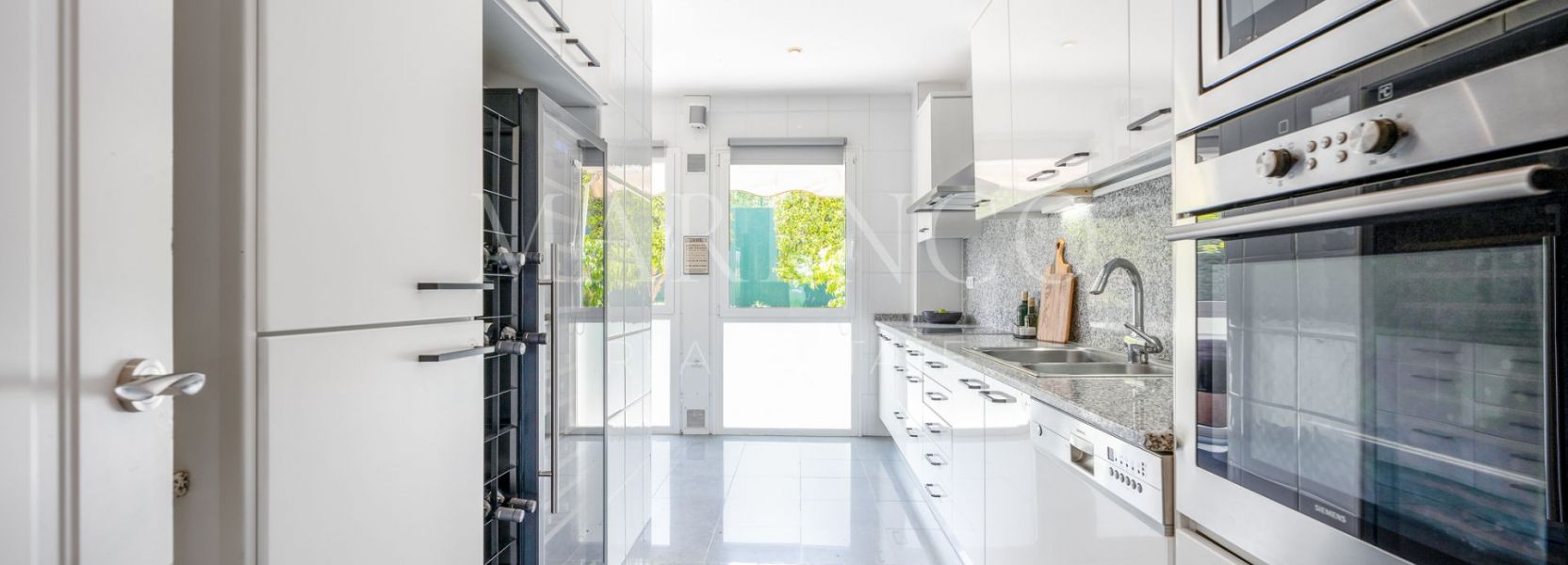 Appartement  à Nueva Andalucia, Marbella