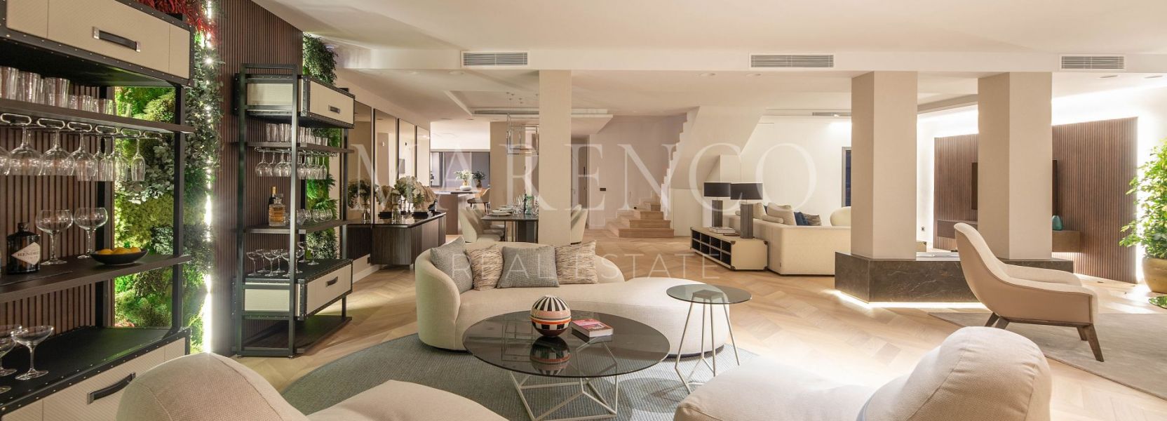 Zweistöckiges Penthouse  in Les Belvederes, Nueva Andalucia, Marbella