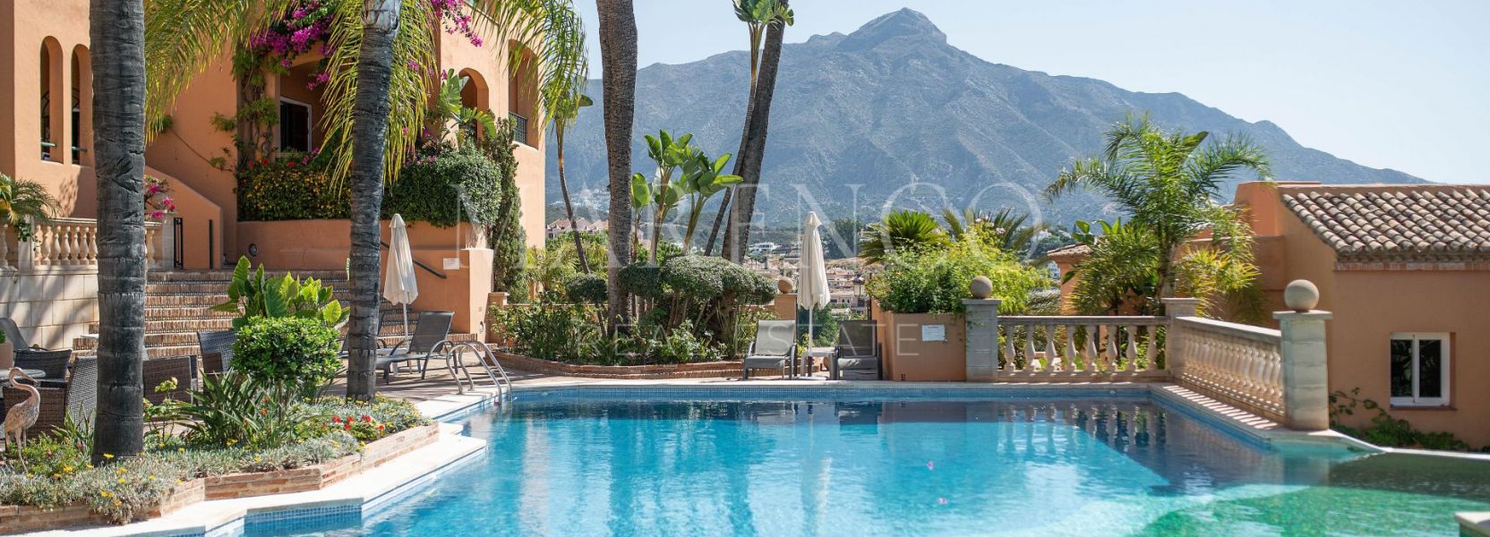 Zweistöckiges Penthouse  in Les Belvederes, Nueva Andalucia, Marbella