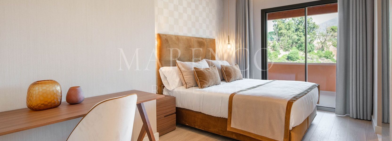 Zweistöckiges Penthouse  in Les Belvederes, Nueva Andalucia, Marbella