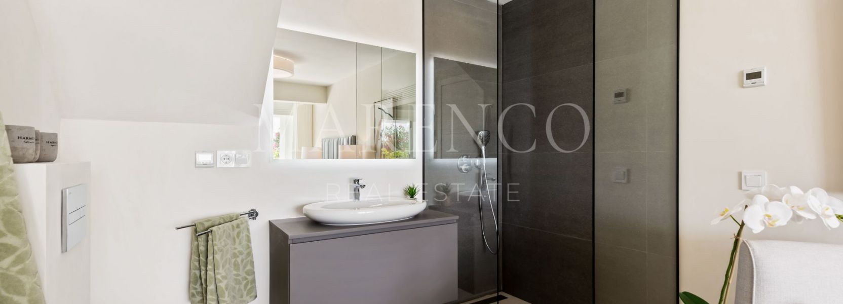 Villa  en Arena Beach, Estepona Oeste, Estepona