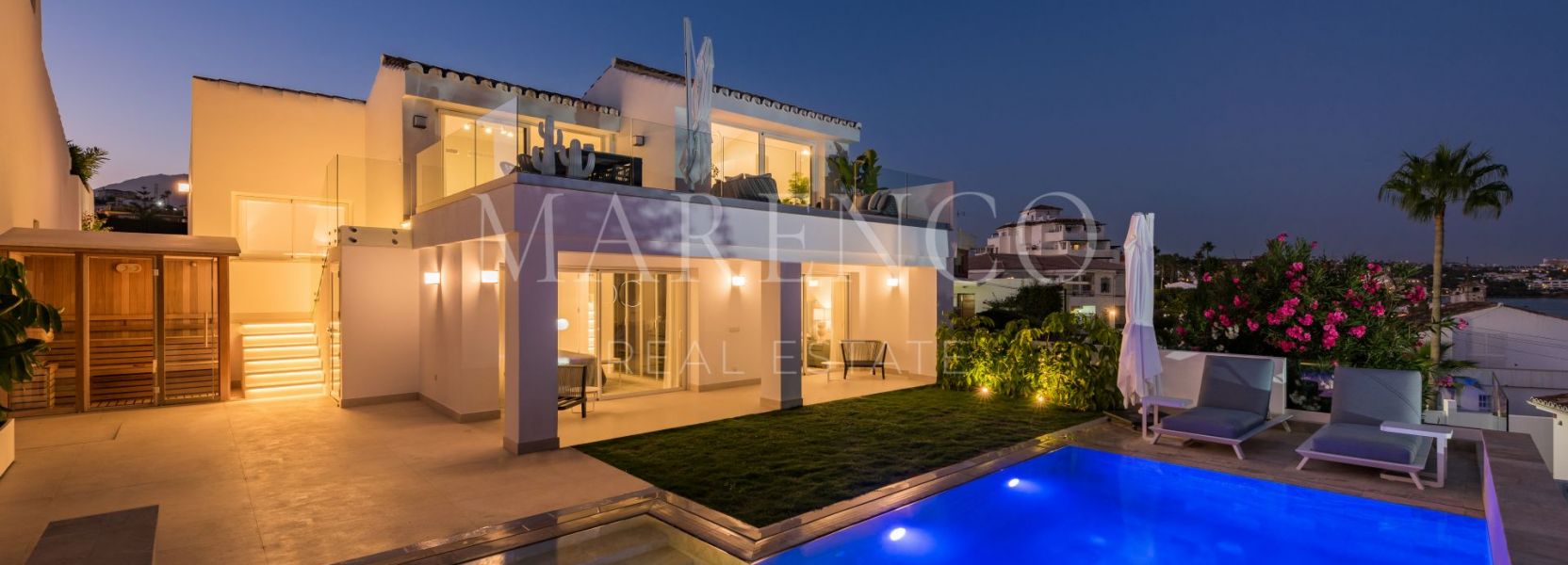 Villa  en Arena Beach, Estepona Oeste, Estepona