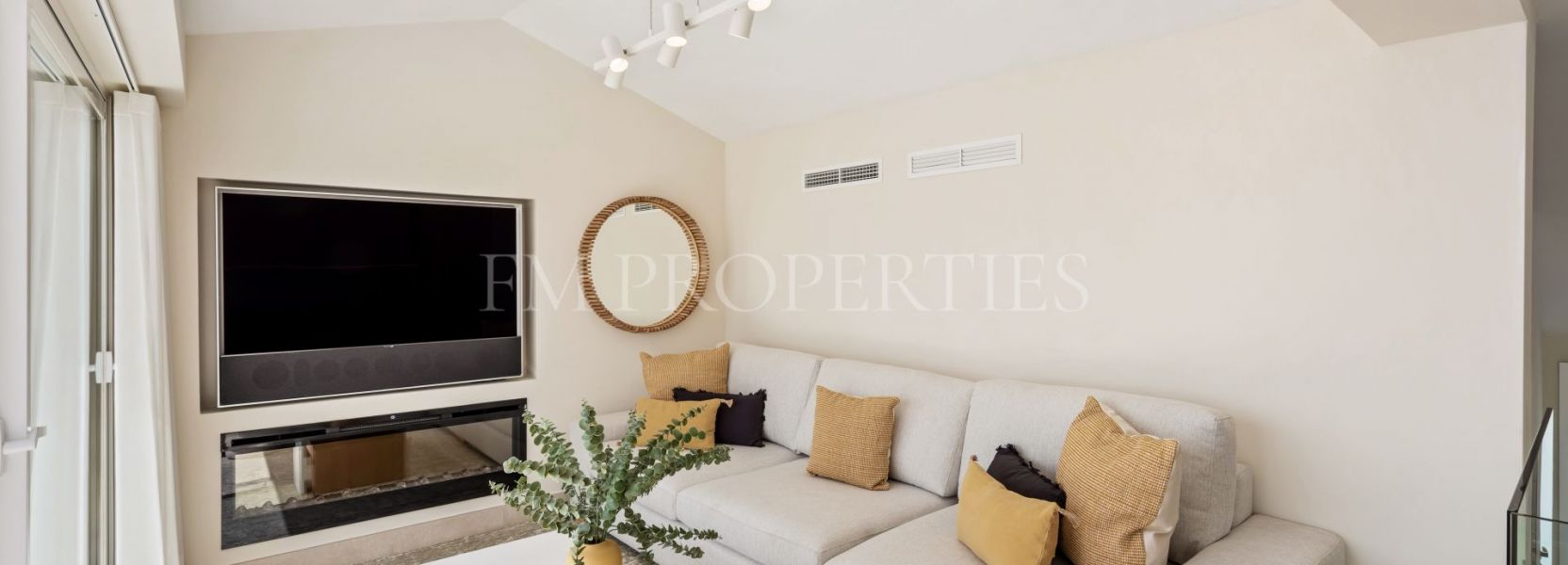 Villa  à Arena Beach, Estepona Ouest, Estepona