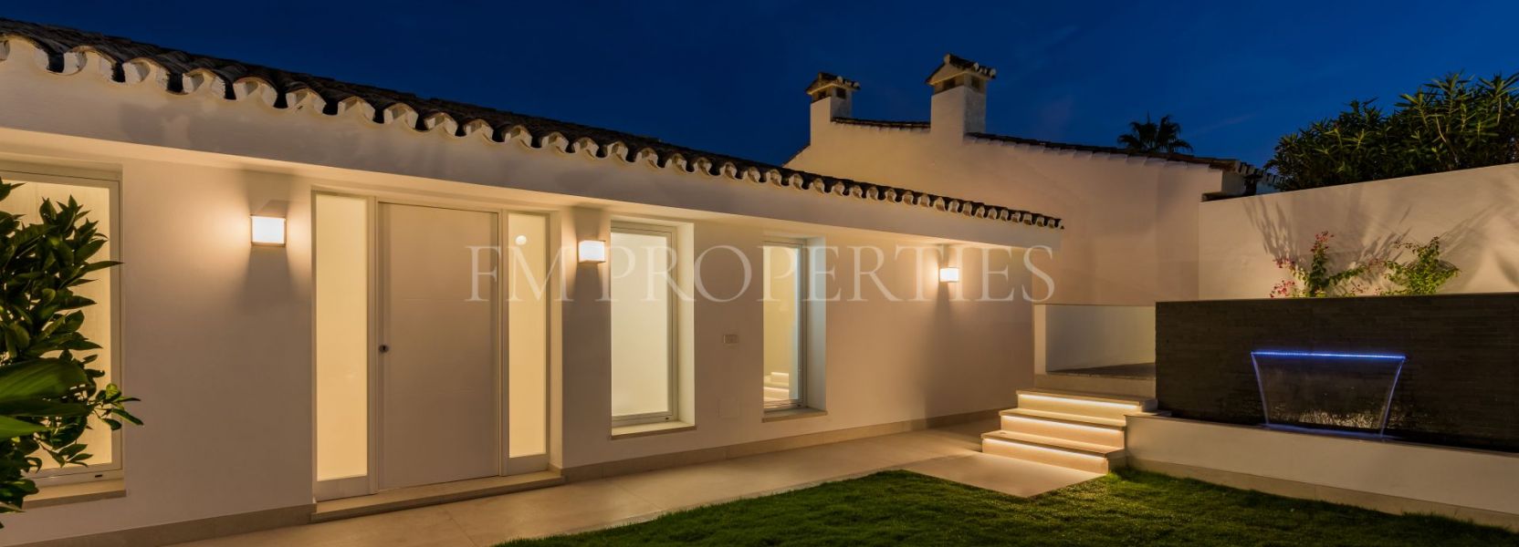 Villa  à Arena Beach, Estepona Ouest, Estepona
