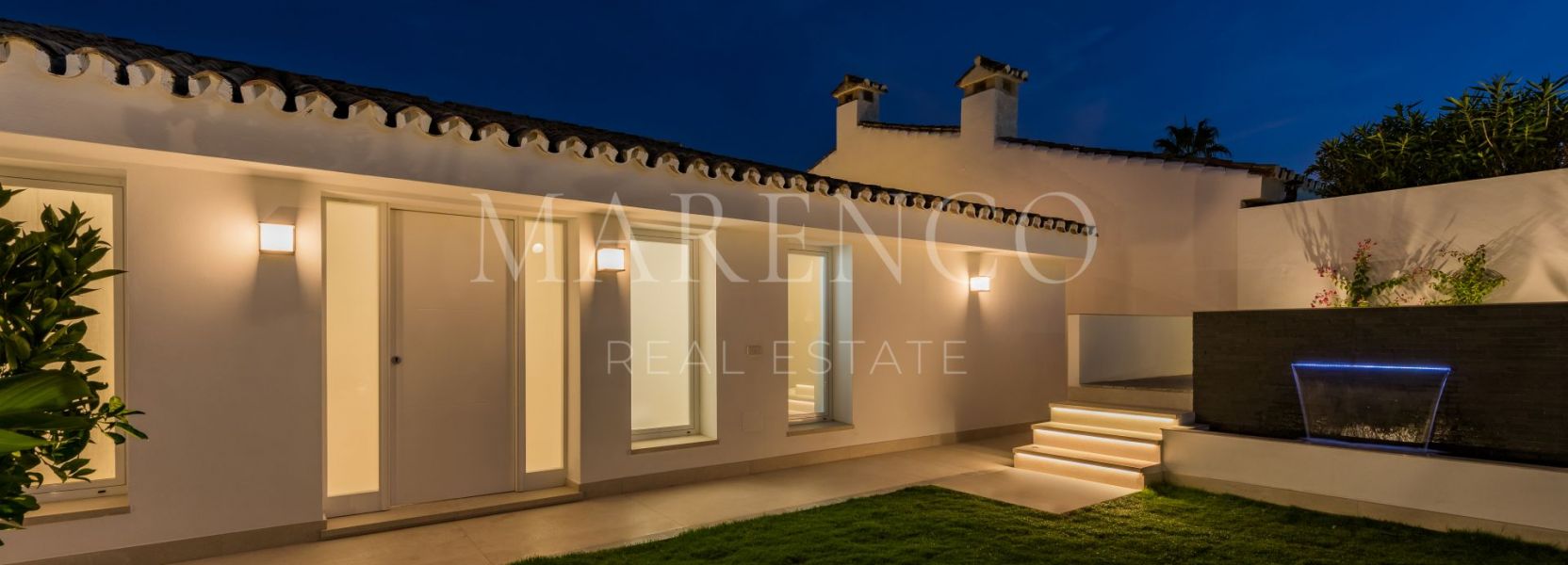 Villa  en Arena Beach, Estepona Oeste, Estepona