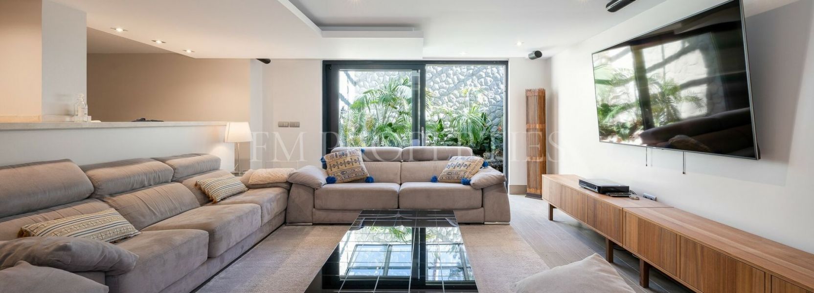 Villa  in Las Brisas del Golf, Nueva Andalucia, Marbella