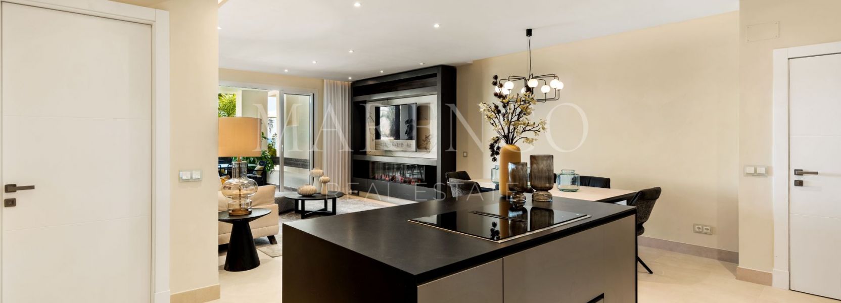 Apartamento  en Bahía del Velerín, Estepona Este, Estepona