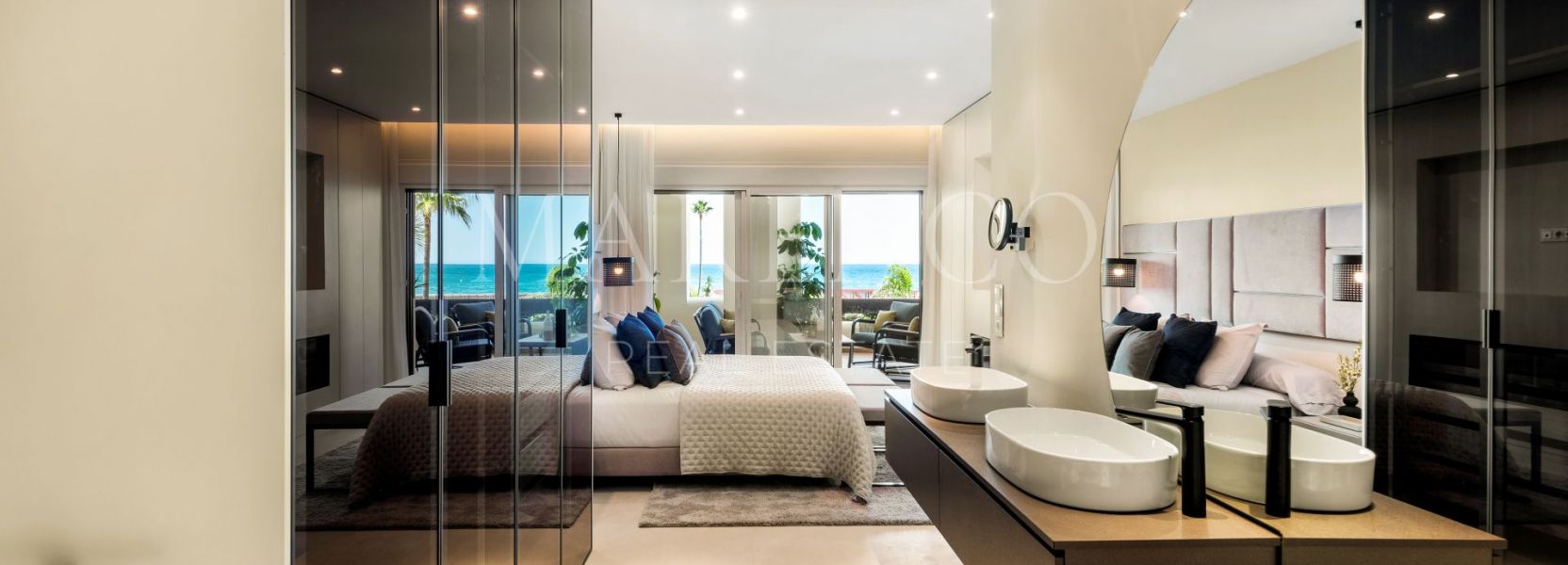 Apartamento  en Bahía del Velerín, Estepona Este, Estepona