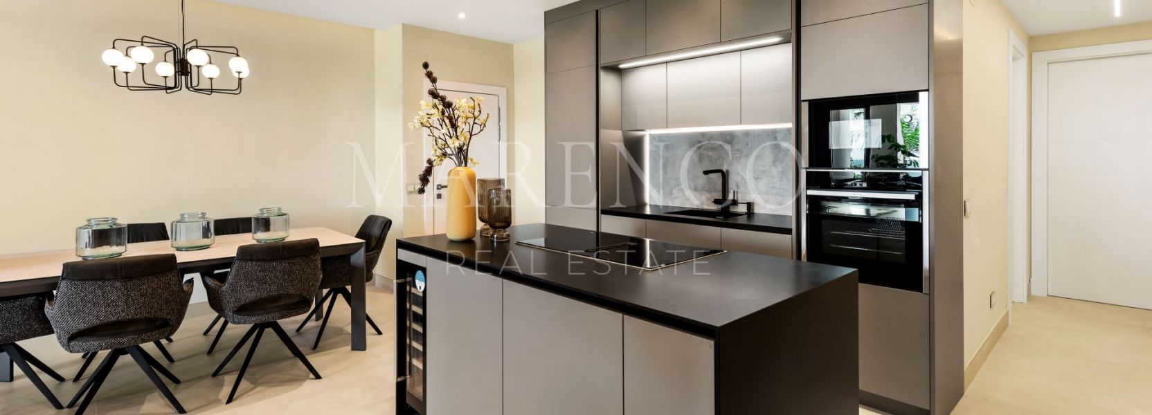 Apartamento  en Bahía del Velerín, Estepona Este, Estepona