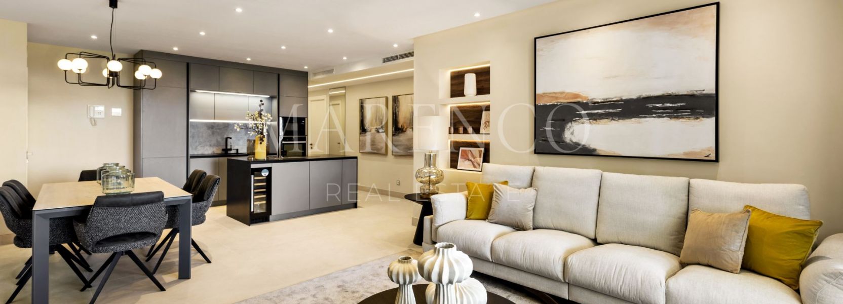 Apartamento  en Bahía del Velerín, Estepona Este, Estepona