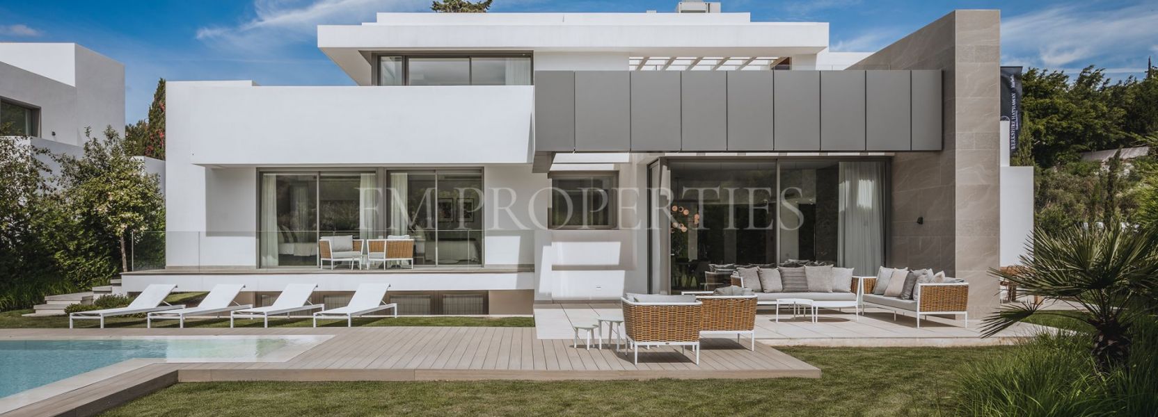 Villa  in El Paraiso, Estepona East, Estepona