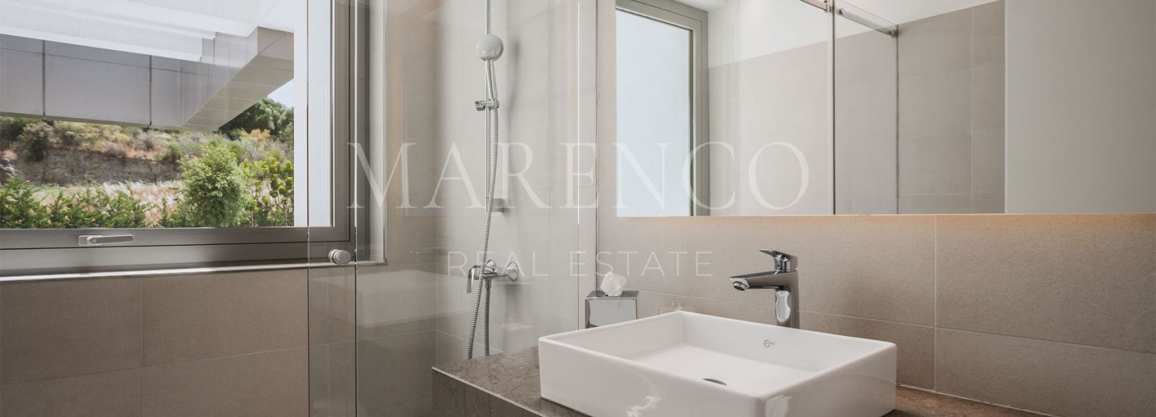 Villa  in El Paraiso, Estepona Ost, Estepona