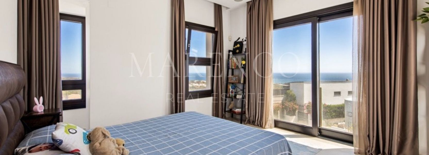 Villa  in Los Altos de los Monteros, Marbella Ost, Marbella
