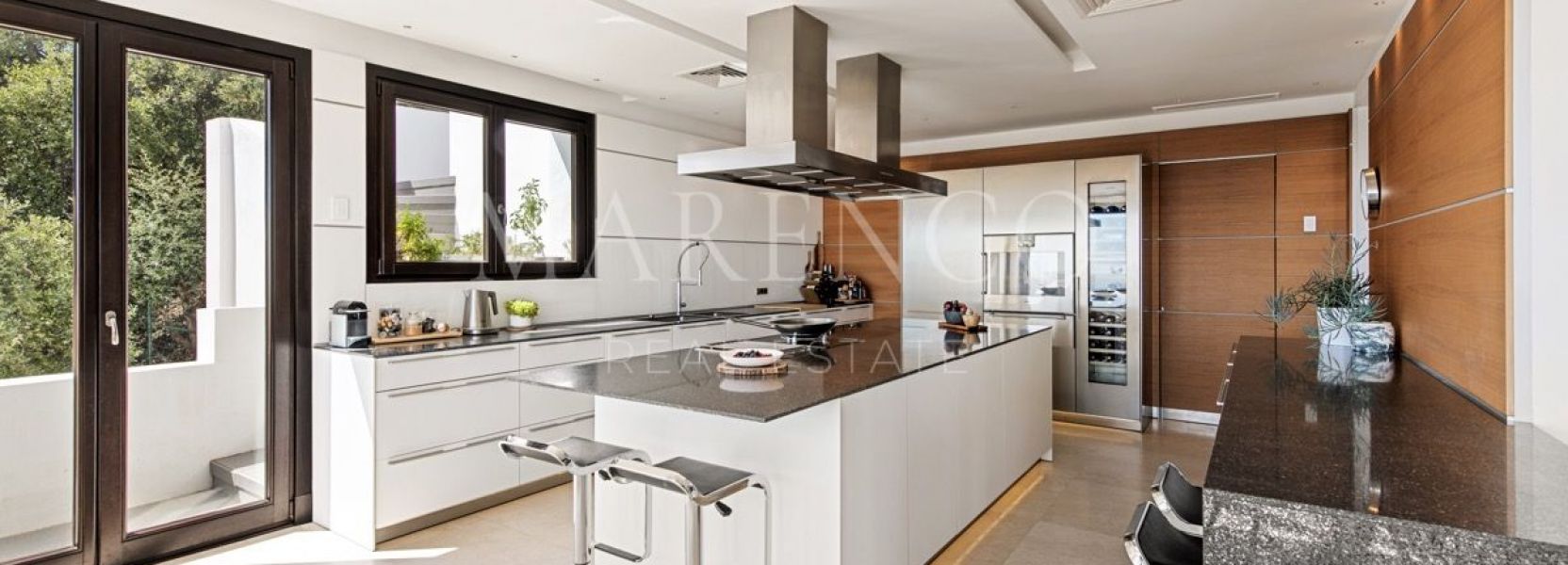 Villa  in Los Altos de los Monteros, Marbella Ost, Marbella