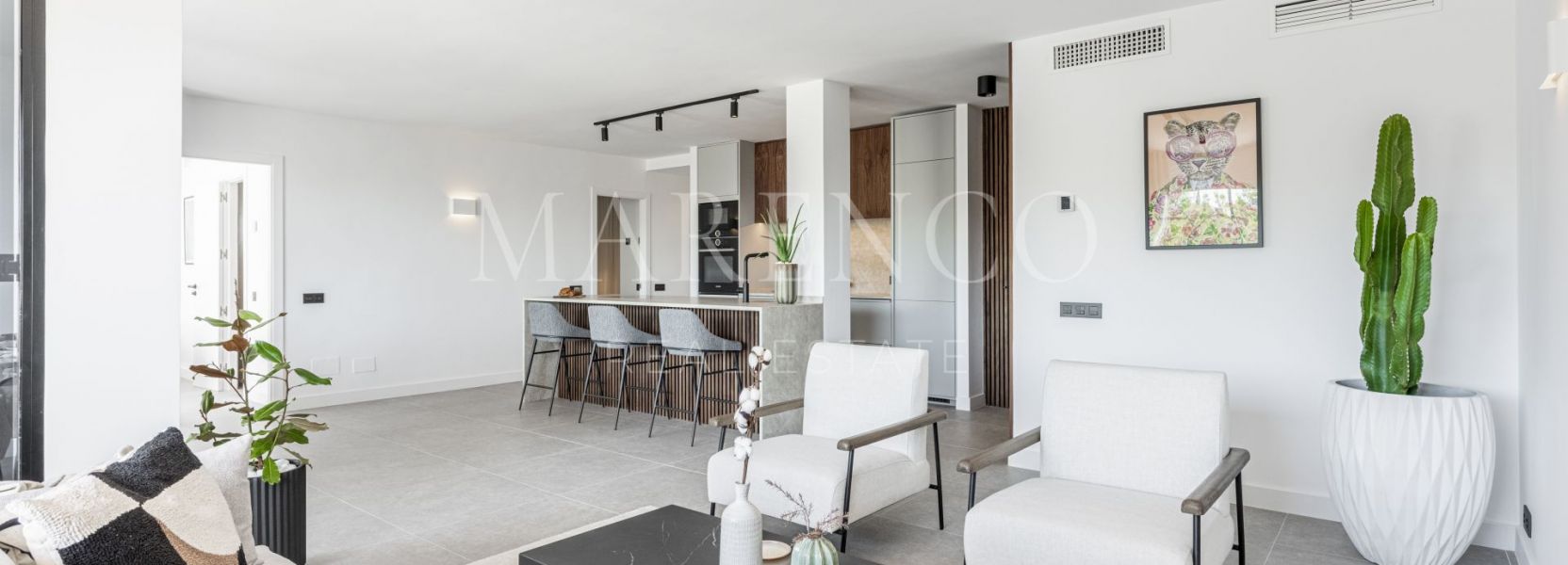 Apartment in Los Almendros, Benahavis