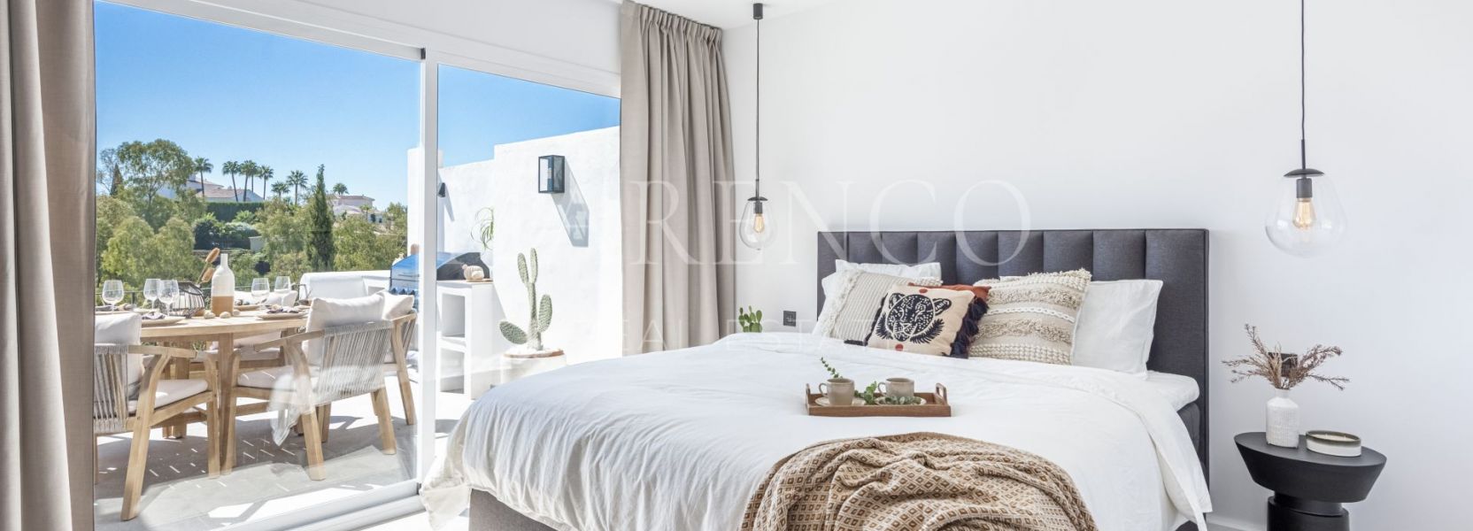 Apartment in Los Almendros, Benahavis