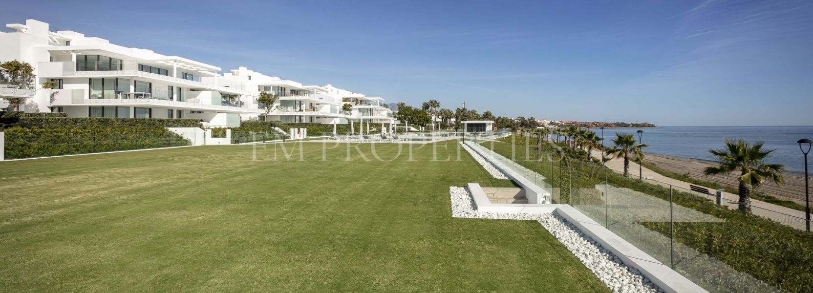Apartamento  en Estepona
