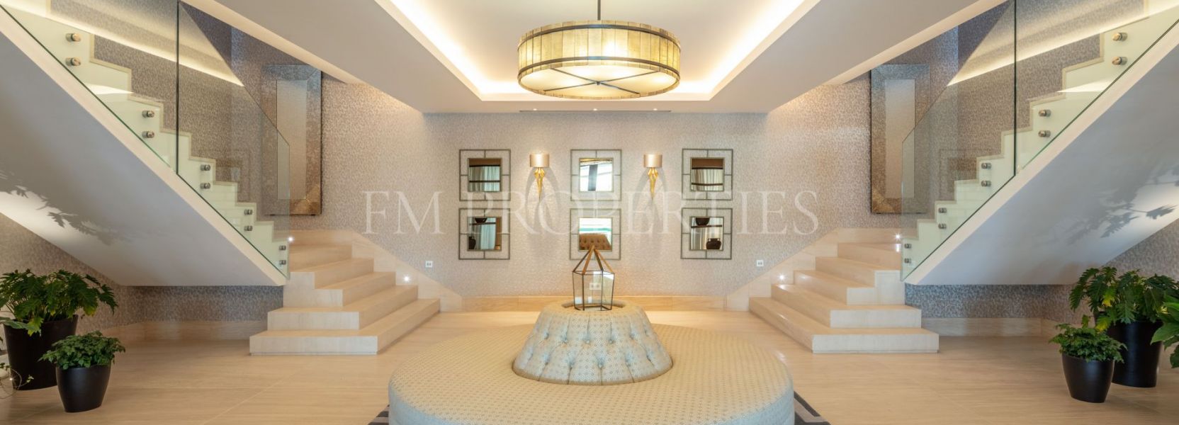 Villa  in Cascada de Camojan, Marbella Golden Mile, Marbella