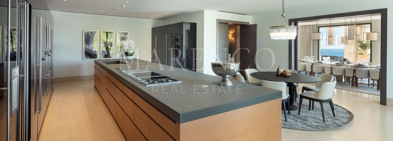 Villa  in Cascada de Camojan, Marbella Golden Mile, Marbella