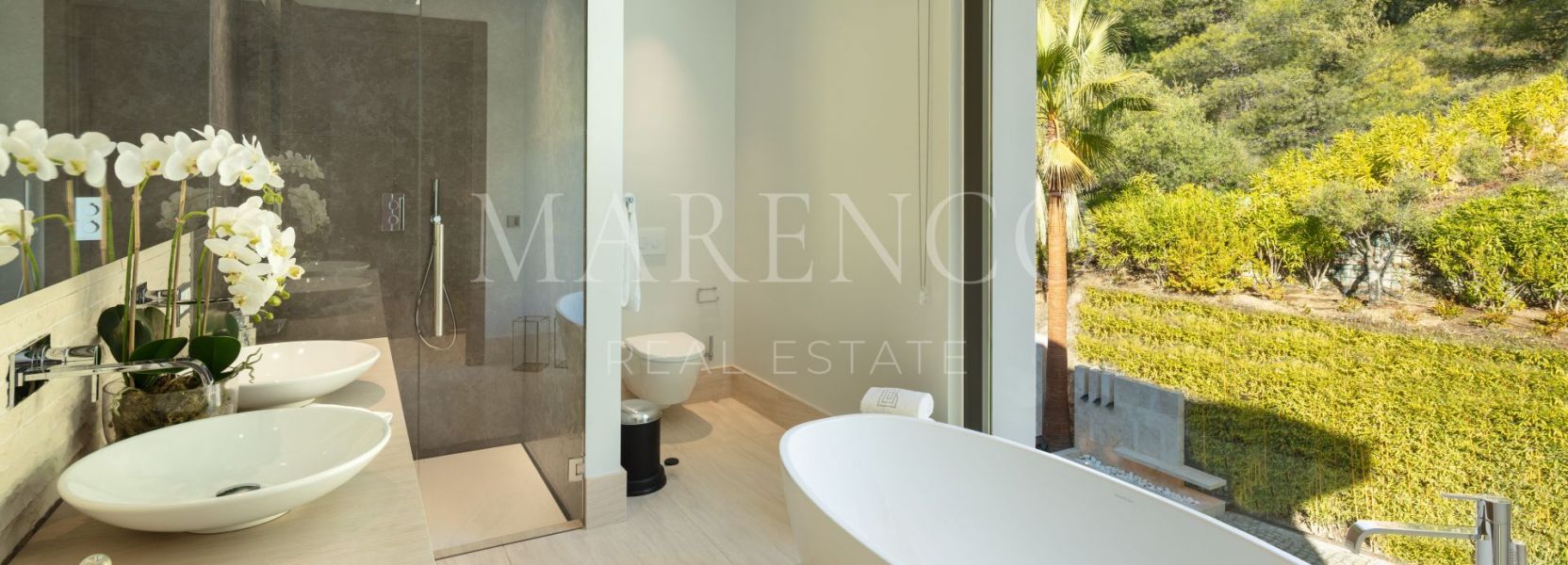 Villa  in Cascada de Camojan, Marbella Golden Mile, Marbella