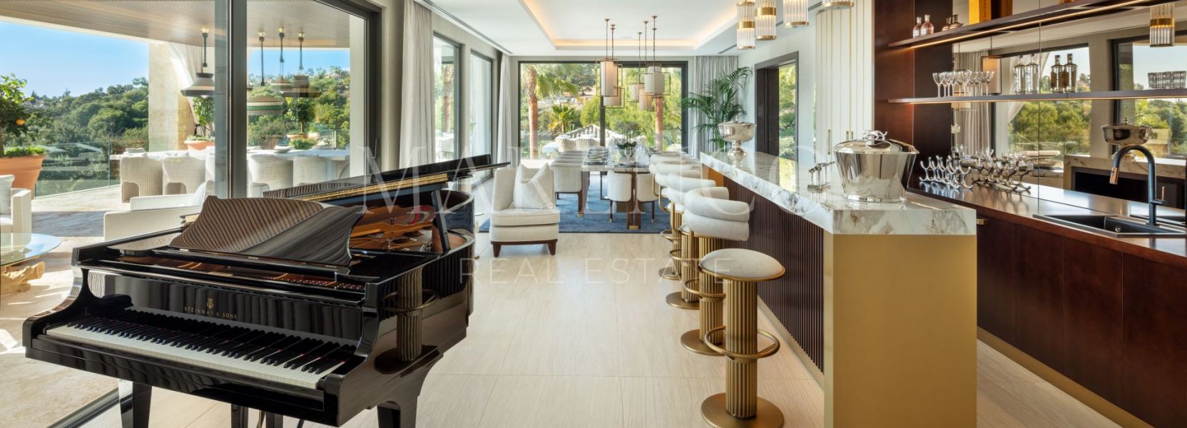 Villa  in Cascada de Camojan, Marbella Golden Mile, Marbella